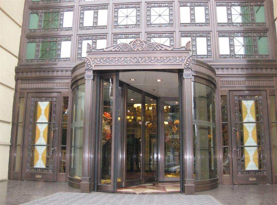 銅門設計：體現(xiàn)并映射銅文化之內(nèi)涵！(圖1)